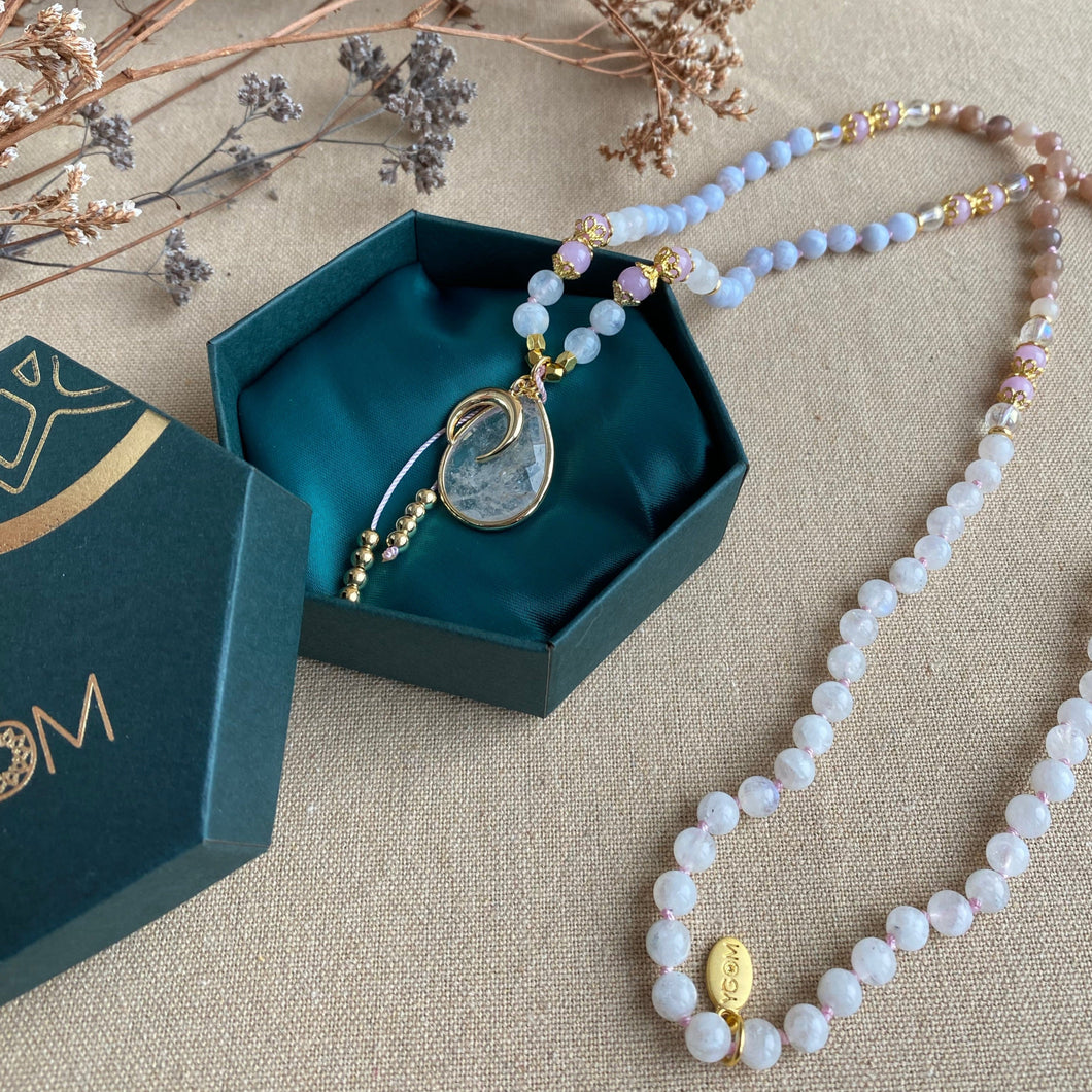 FLOWER BOUQUET Mala | Blauer Chalcedon, Mondstein, Engel Aura Quarz & Kunzit